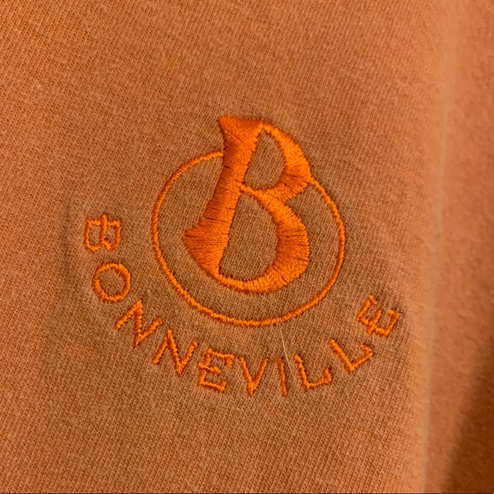Bonneville embroidered logo XL Tshirt Orange